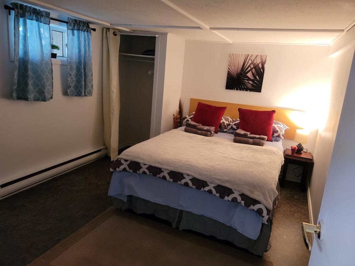 Lower Level Apt 6Ft High Close To Hwy Netflix Wifi Apartment Edmundston Exterior foto