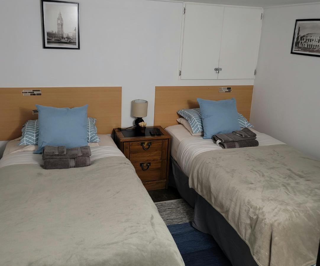Lower Level Apt 6Ft High Close To Hwy Netflix Wifi Apartment Edmundston Exterior foto